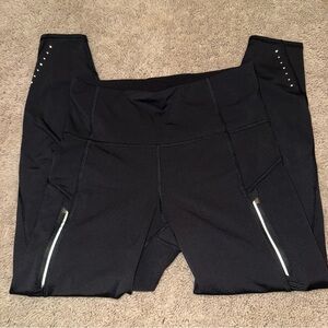 Athleta 7/8 Rainer Black High-Waist Zipper Pocket Active Leggings